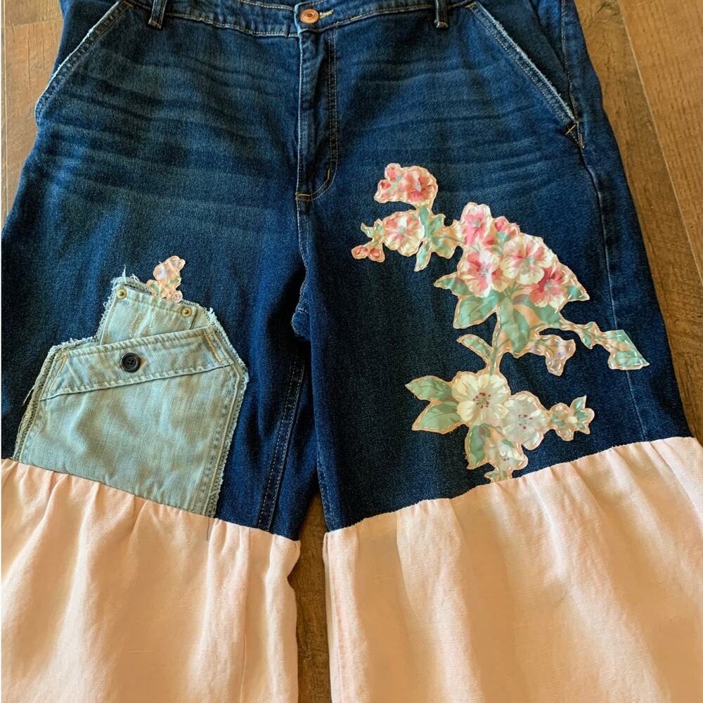 SOFIA JEANS UPCYCLED BOHO HIPPIE GYPSY APPLIQUE BELL LINEN RUFFLED HEM PLUS 18 - Picture 3 of 7